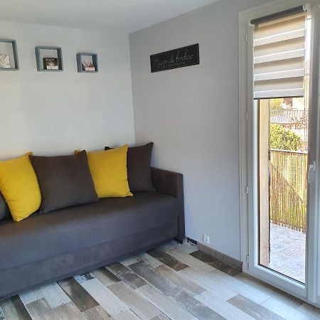 Studio Acces Direct A La Plage 라론드레모레 외부 사진