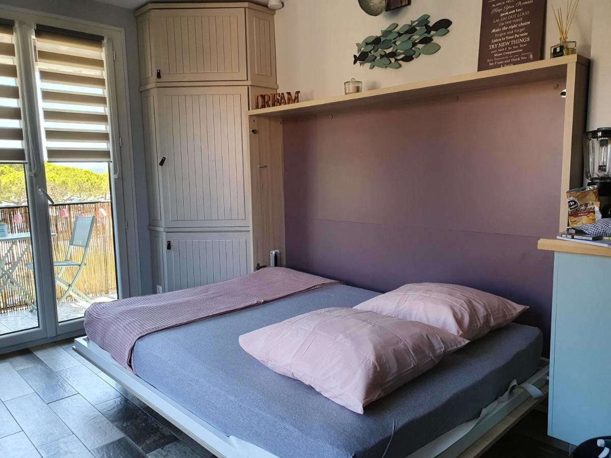 Studio Acces Direct A La Plage 라론드레모레 외부 사진
